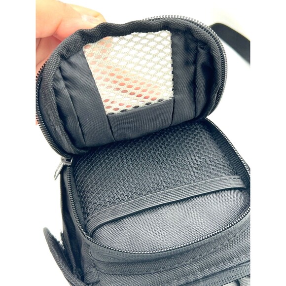 LowePro Edit 100 Camera Camcorder Soft Bag Black Multi Pocket Comfort Grab Handl - Picture 9 of 16